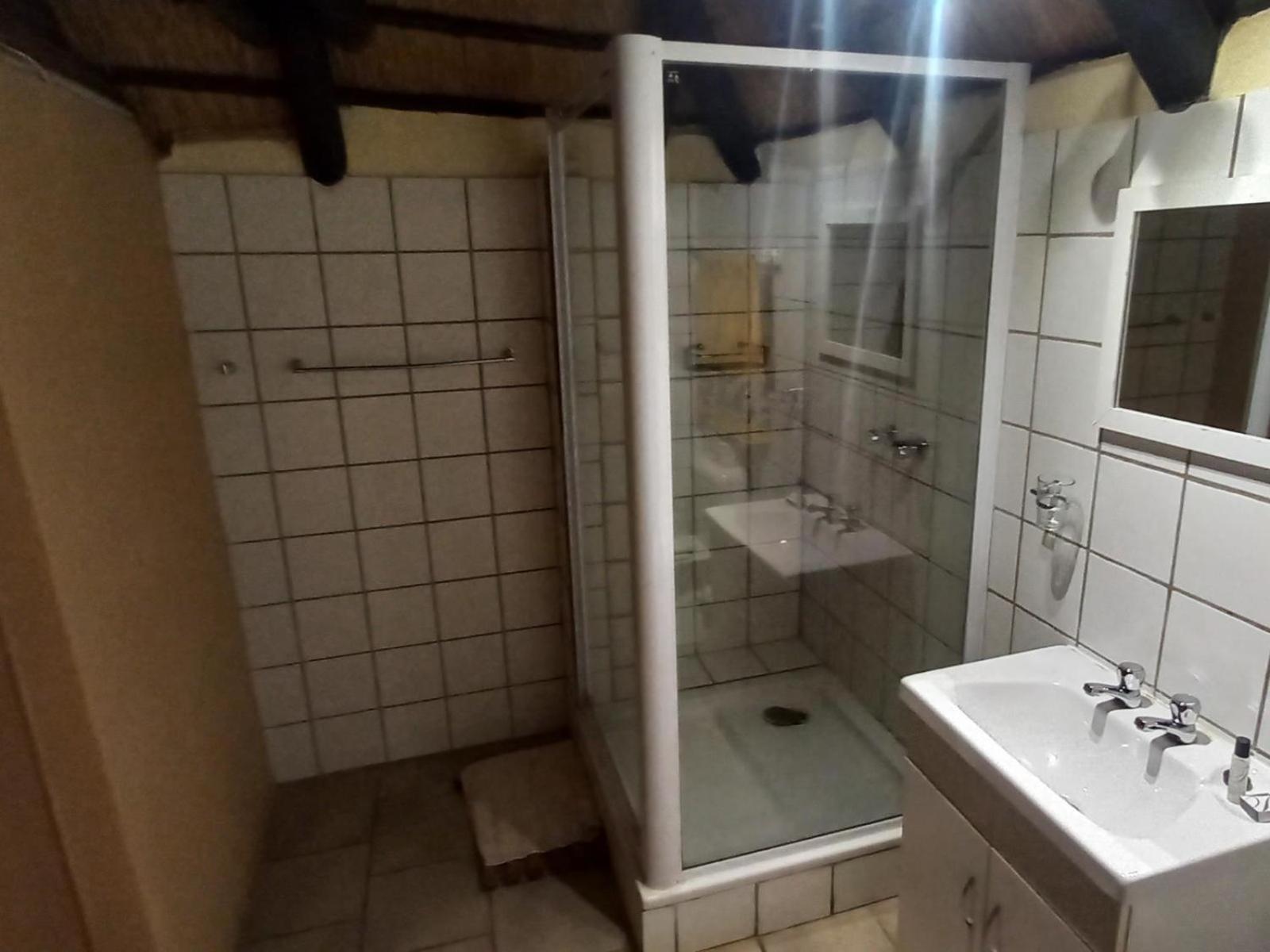 Ombinda Country Lodge Outjo Quarto foto