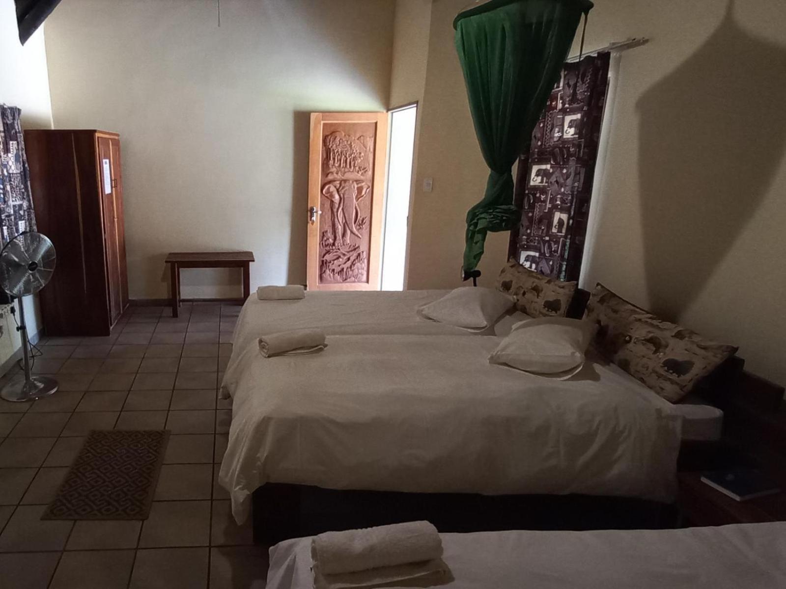 Ombinda Country Lodge Outjo Quarto foto